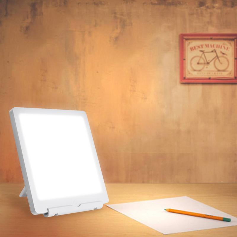 Solar light therapy lamp